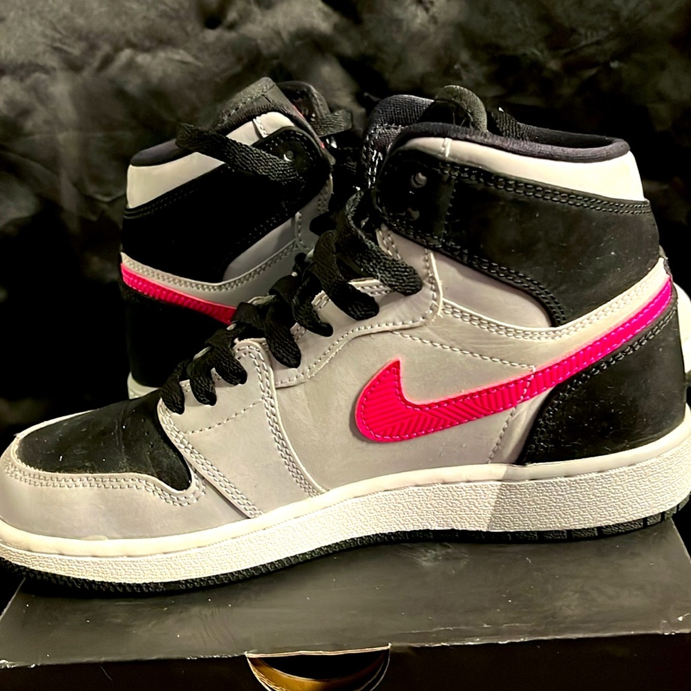 100% Authentic Big Kids Air Jordan 1
